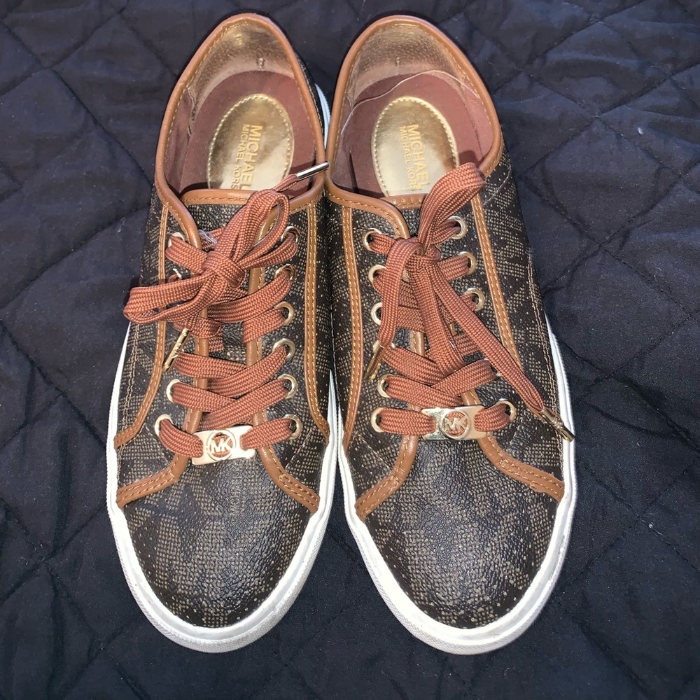 MICHAEL KORS WOMENS TENNIS SNEAKER MK LOGO SIZE 8M